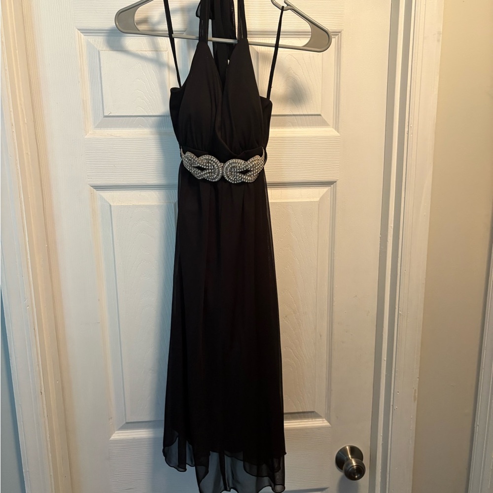 Elegant Black Halter Dress with Embellished Waist